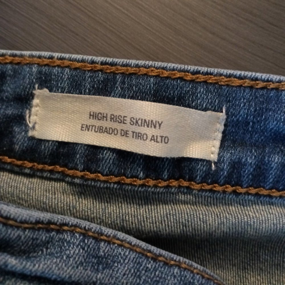Universal Thread High Rise Skinny Jeans - Picture 7 of 8